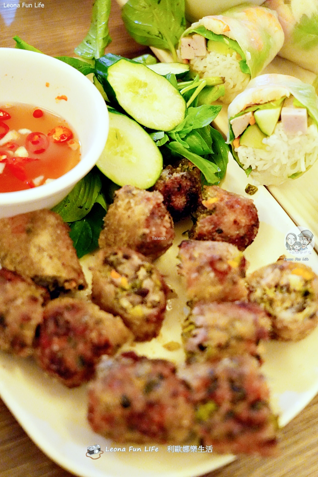 台中中區異國美食｜Hello Vietnam 河內美食-米線拼盤、烤肉串與炸春捲必點，必比登平價美食