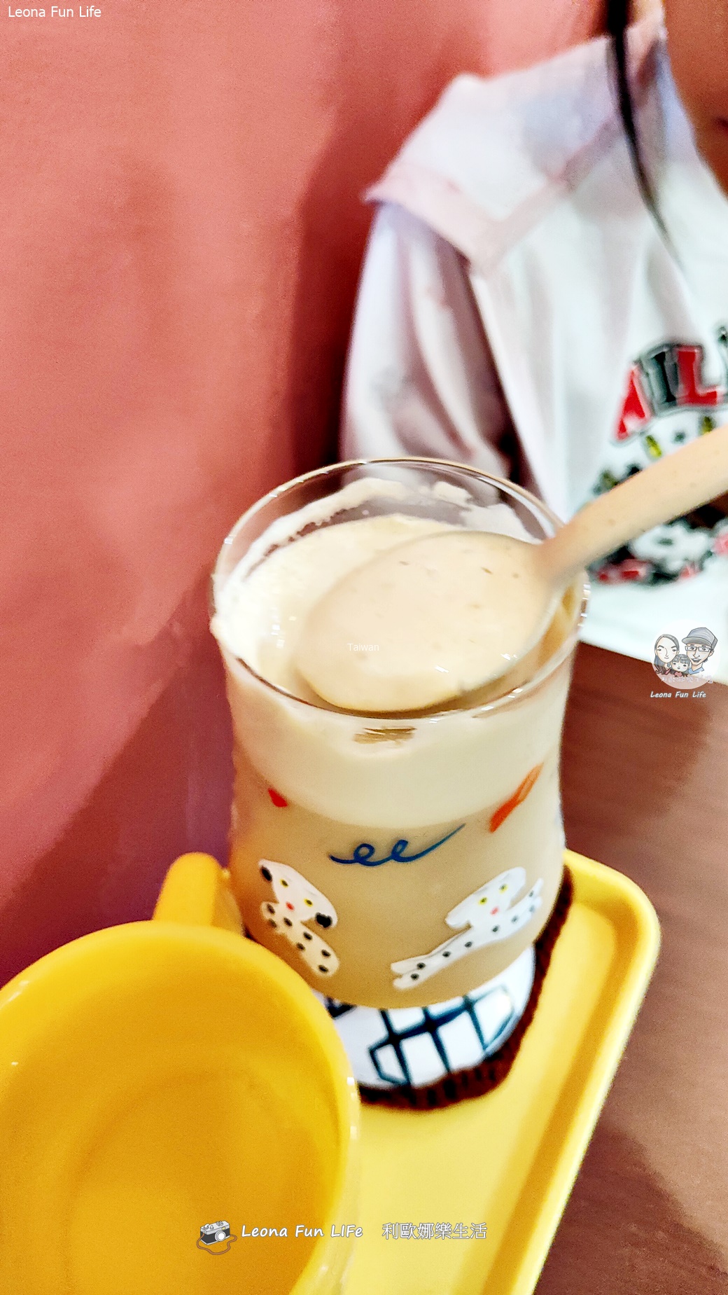 太平早餐|Purple People toast＆coffee：巷弄裡的烘焙香！香濃花生山形吐司超吸睛，還能提前預約自製麵包與肉桂捲！