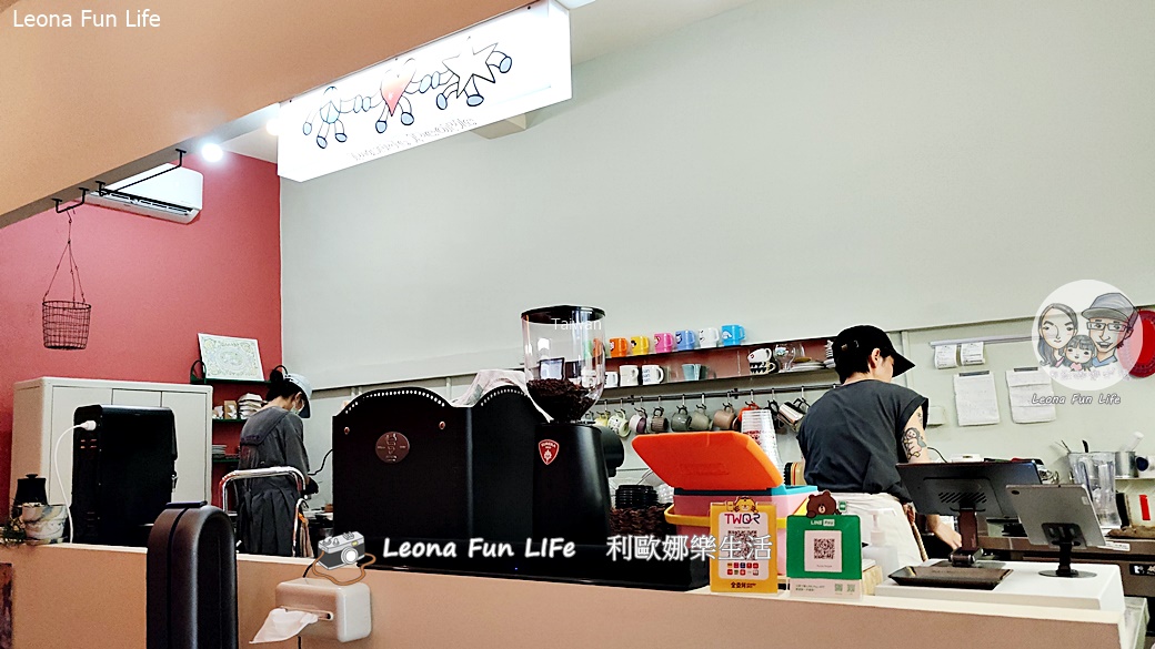 太平早餐|Purple People toast＆coffee：巷弄裡的烘焙香！香濃花生山形吐司超吸睛，還能提前預約自製麵包與肉桂捲！