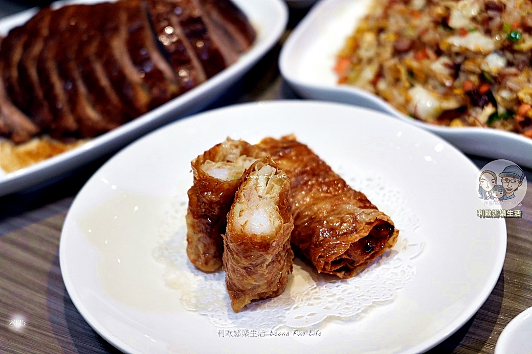 台中東區美食|瀚熙軒茶餐廳-置身博物館吃港點！港式手作創意料理，三人套餐激推櫻桃烤鴨、麟片蔗蝦，親子聚餐一日遊